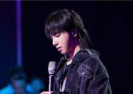 娱乐圈吃瓜华晨宇是谁啊,娱乐圈吃瓜群众心中的音乐才子